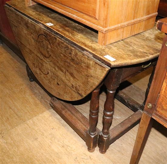 Oak gateleg table(-)